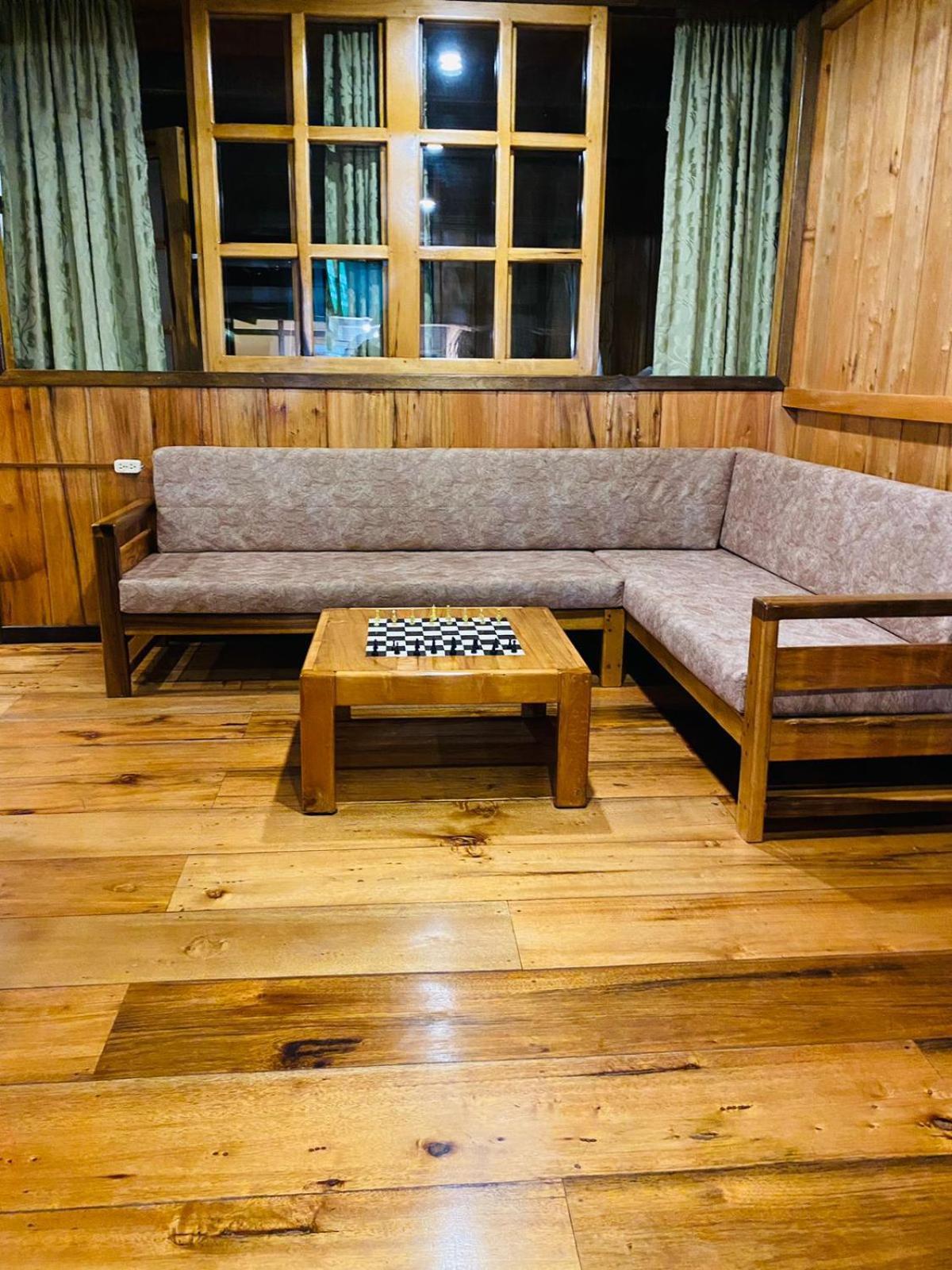 Guayabo Hostal Mindo Esterno foto